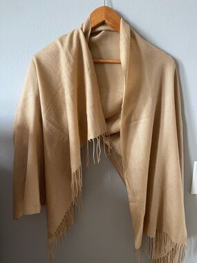 NWT Red House Cashmere Beige Camel Scarf Wrap